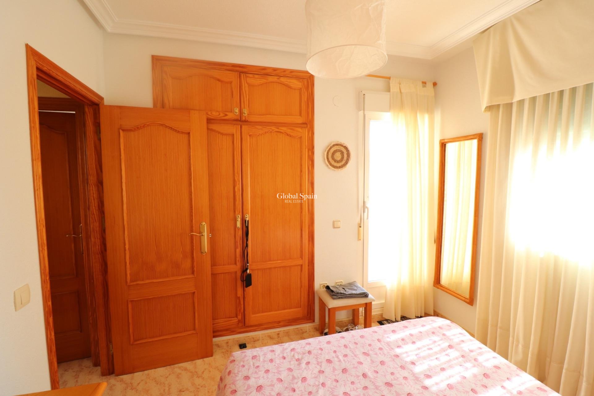 Venta - VILLA -
VILLAMARTÍN - Costa Blanca