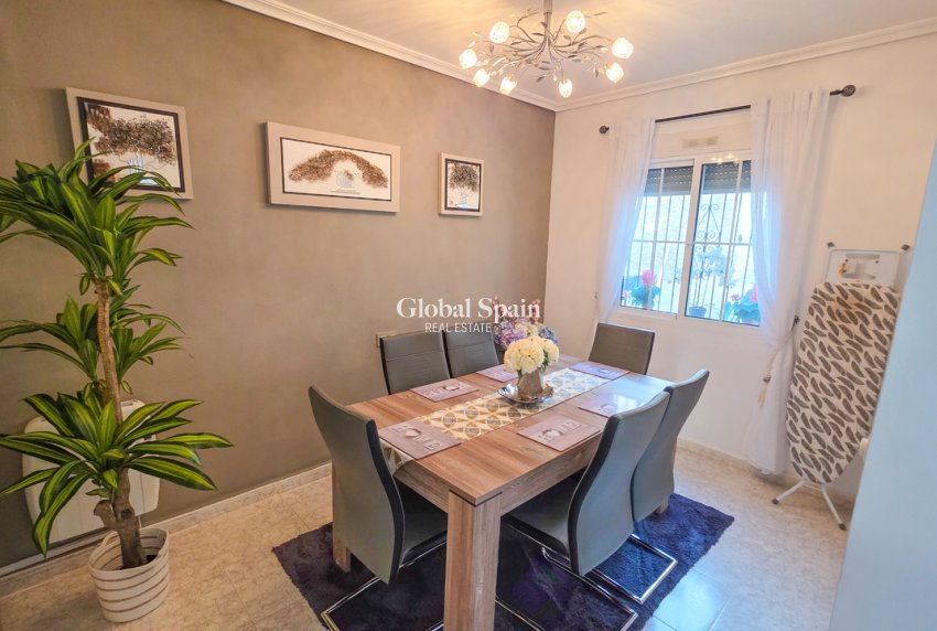 Venta - VILLA -
VILLAMARTÍN - Costa Blanca