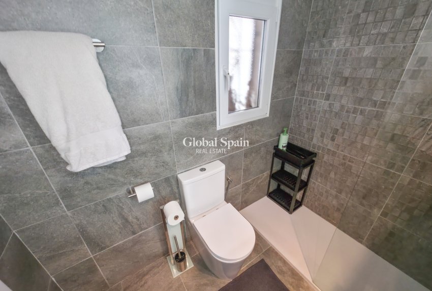 Venta - VILLA -
VILLAMARTÍN - Costa Blanca