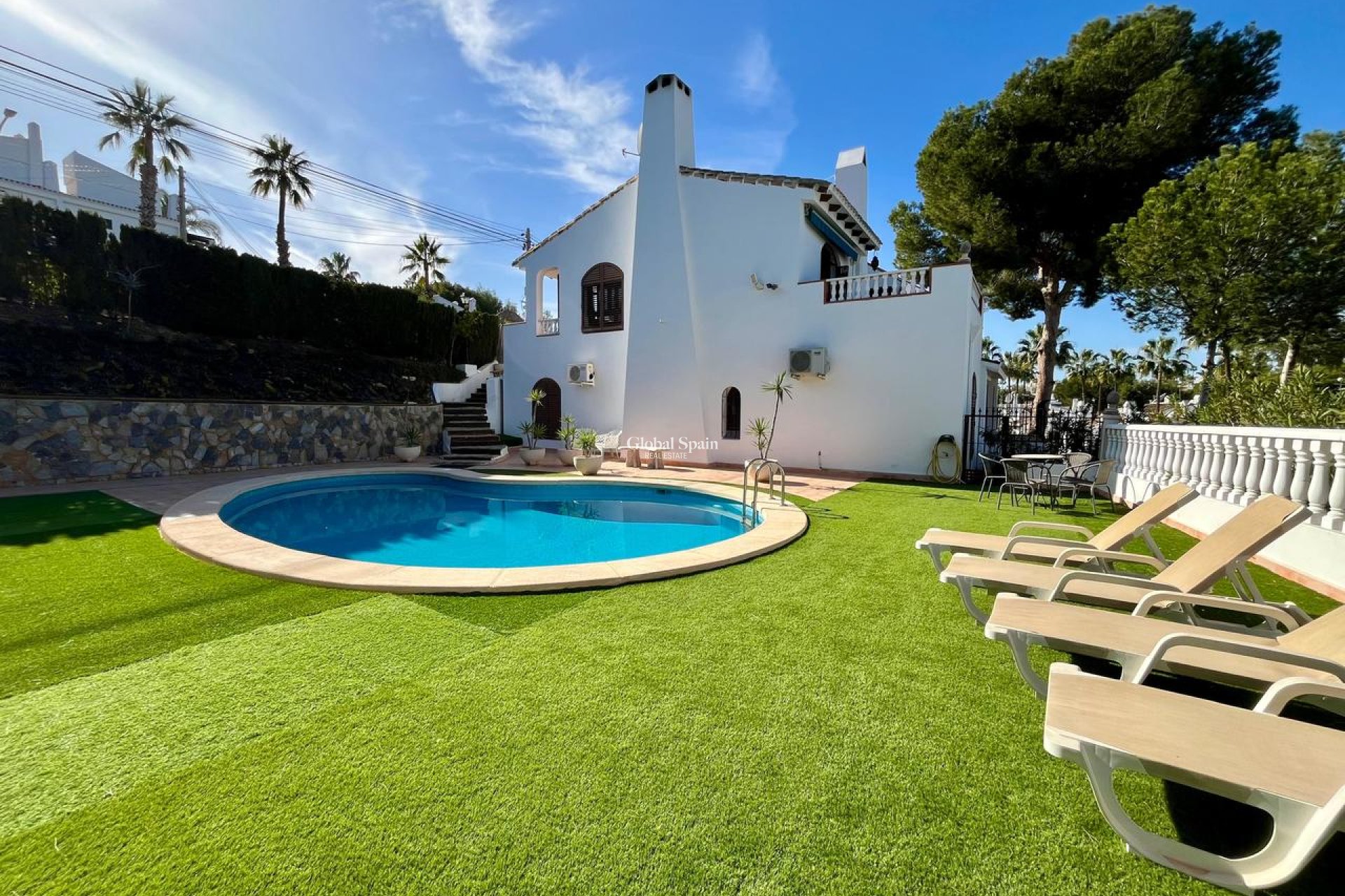 Venta - VILLA -
VILLAMARTÍN - Costa Blanca