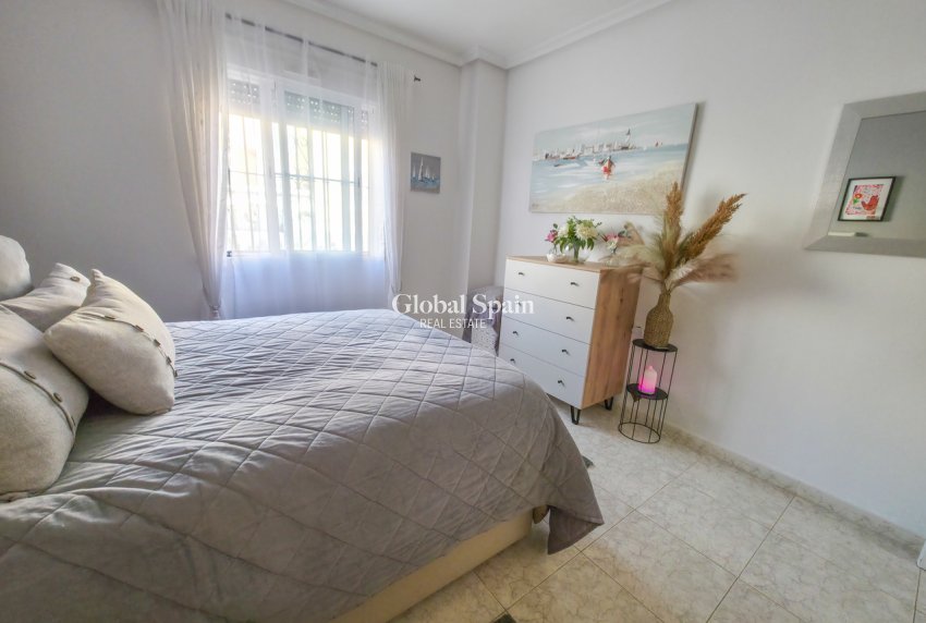 Venta - VILLA -
VILLAMARTÍN - Costa Blanca