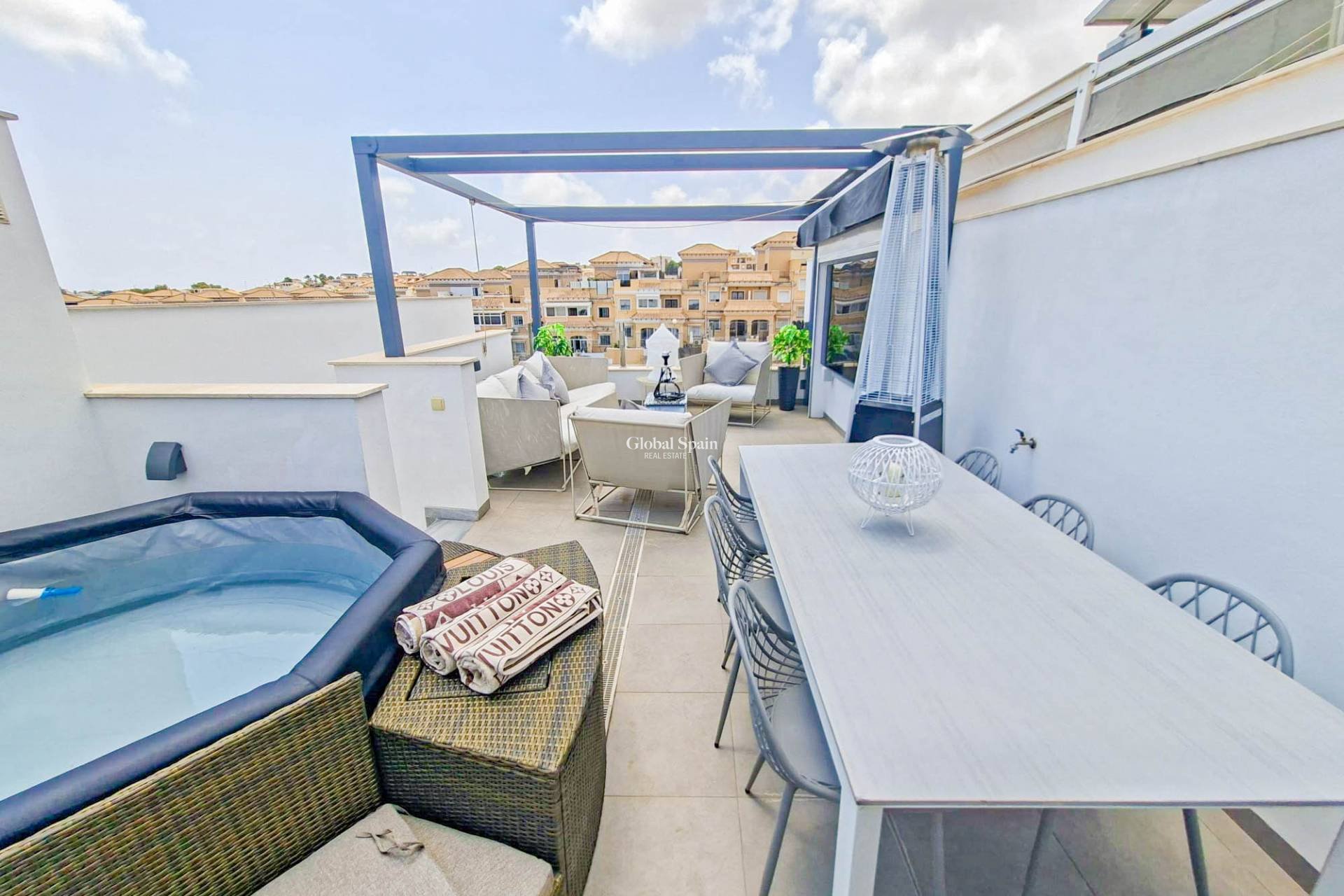 Venta - VILLA -
VILLAMARTÍN - Costa Blanca