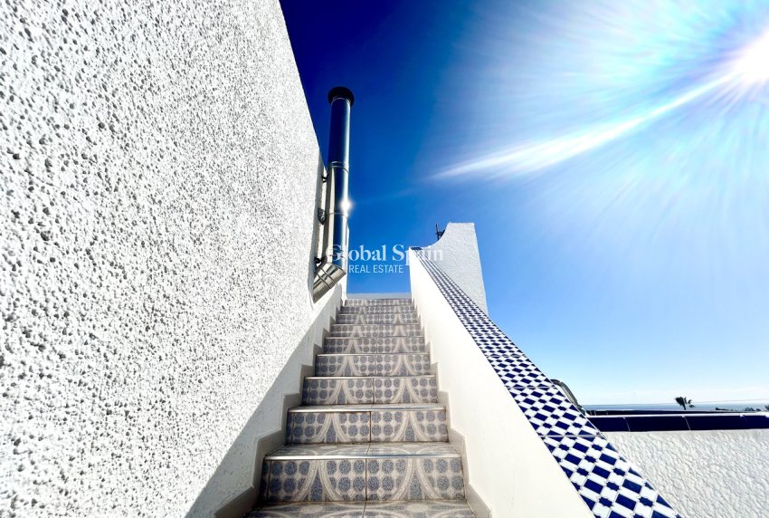 Venta - VILLA -
VILLAMARTÍN - Costa Blanca