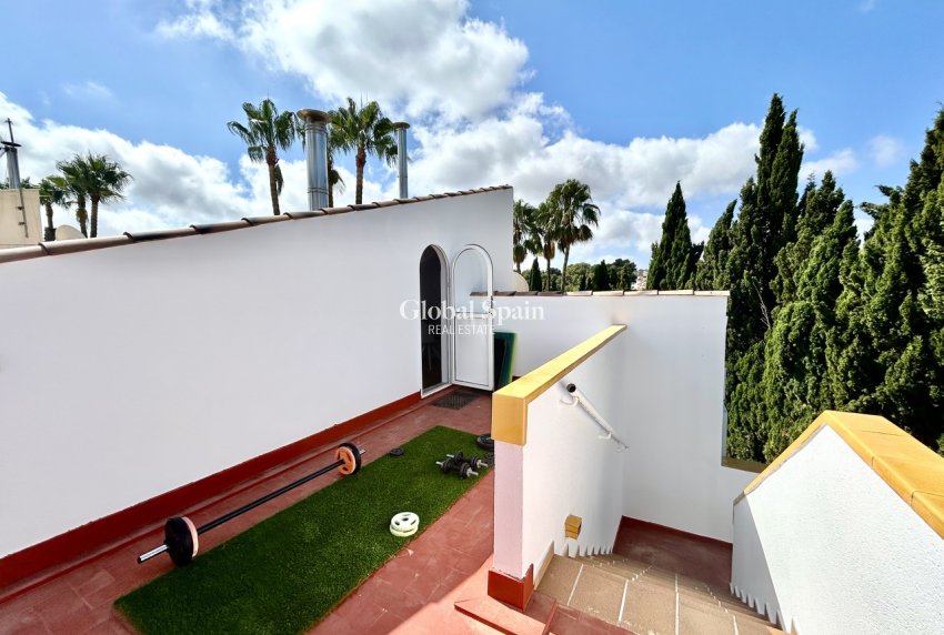 Venta - VILLA -
VILLAMARTÍN - Costa Blanca
