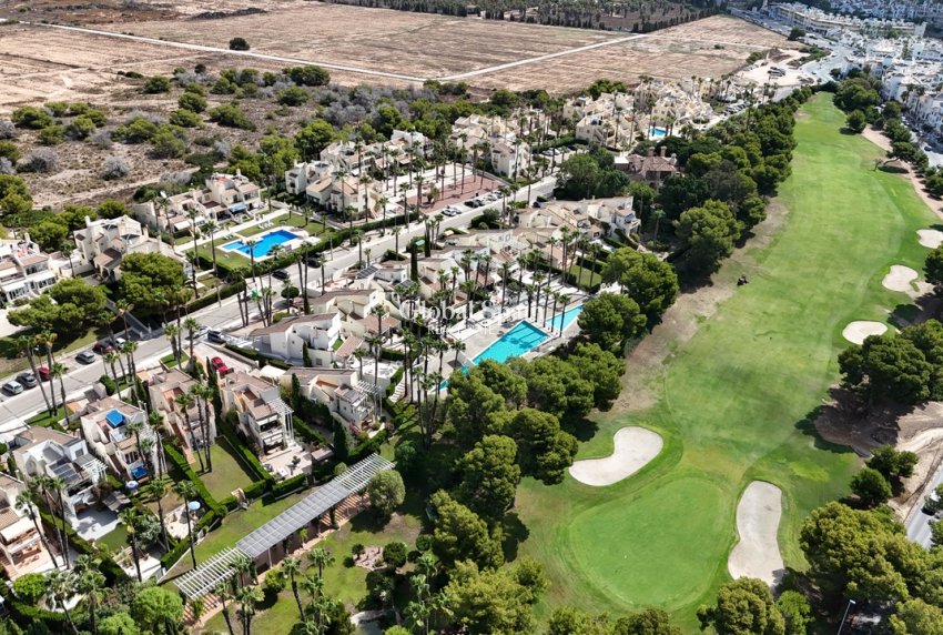 Venta - VILLA -
VILLAMARTÍN - Costa Blanca