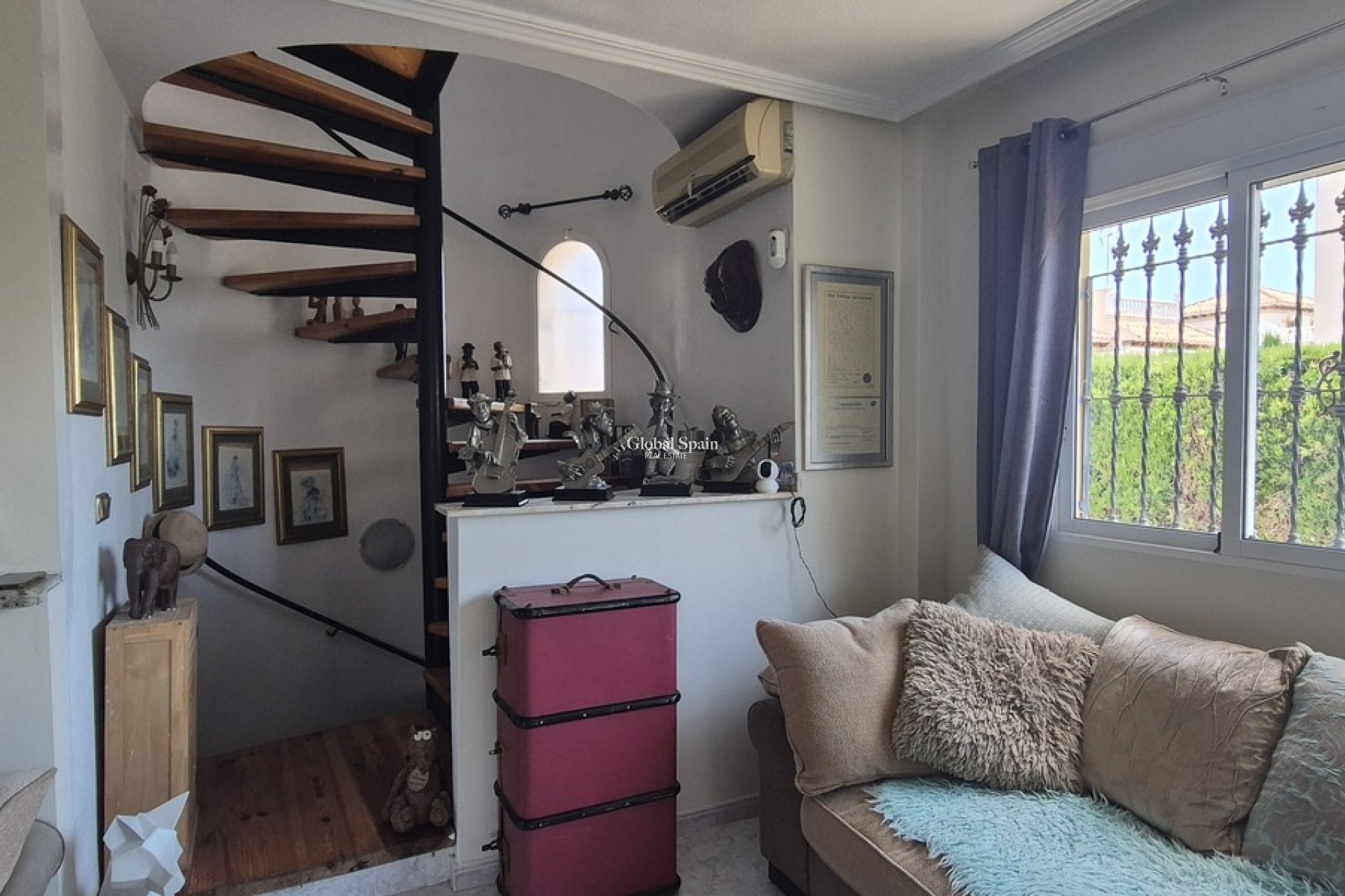 Venta - VILLA -
VILLAMARTÍN - Costa Blanca