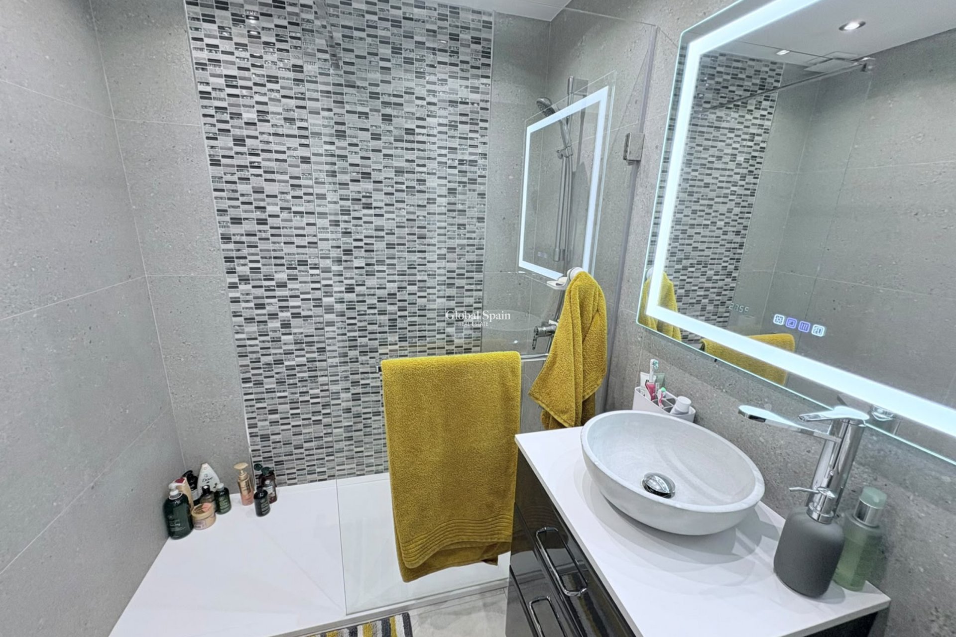 Venta - VILLA -
VILLAMARTÍN - Costa Blanca