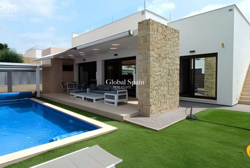 Venta - VILLA -
VISTABELLA GOLF  - Inland