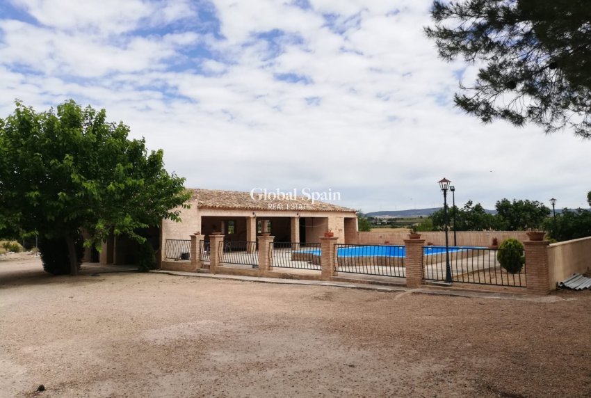 Venta - VILLA -
YECLA - Inland