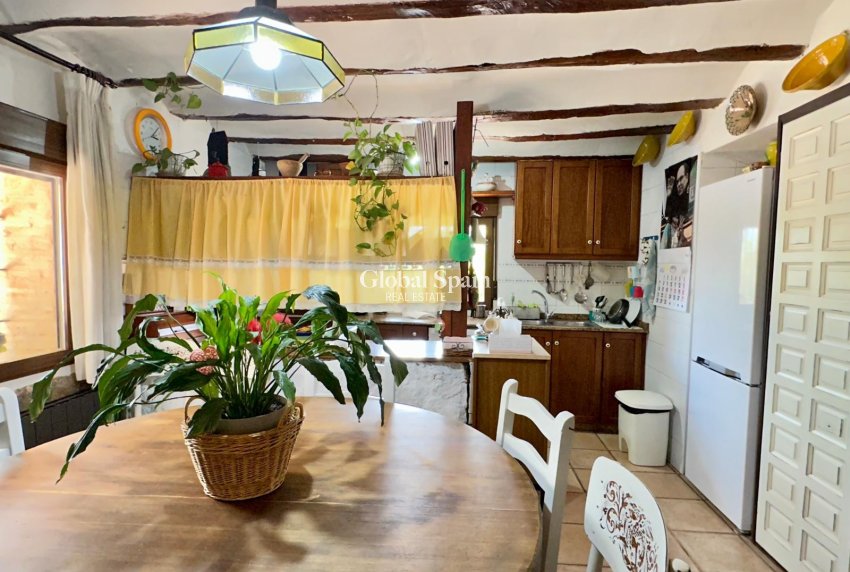 Venta - VILLA -
YECLA - Inland