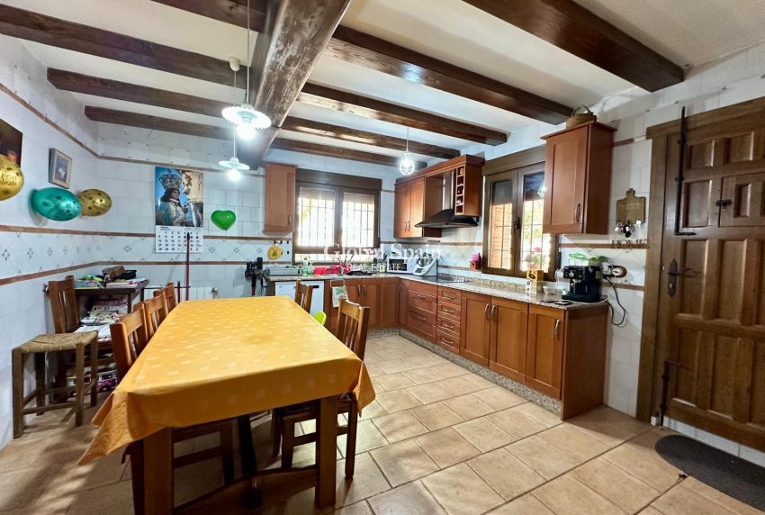 Venta - VILLA -
YECLA - Inland