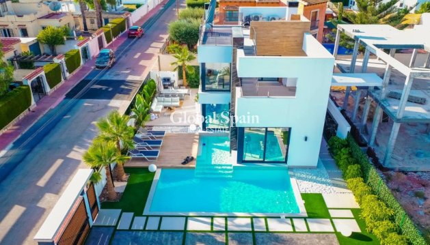 Villa - Neubau - TORREVIEJA -
                Torrevieja