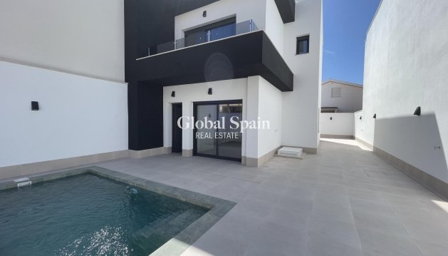VILLA - New Build - ALMORADÍ -
                Heredades