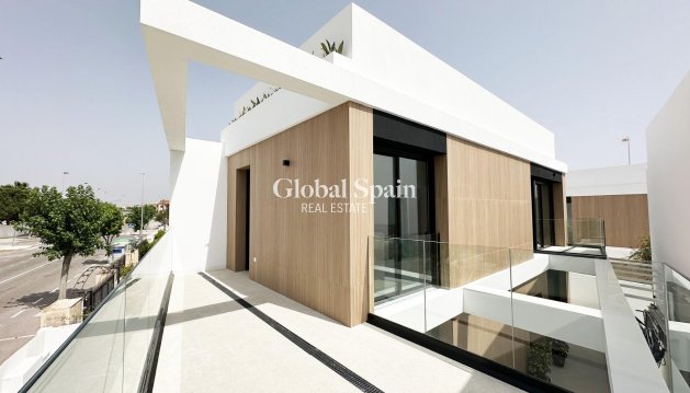 VILLA - New Build - PILAR DE LA HORADADA -
                Torre de la Horadada