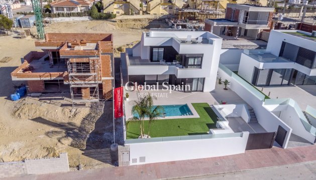 VILLA - New Build - ROJALES -
                Benimar