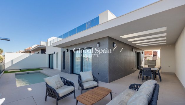 VILLA - New Build - TORREVIEJA -
                Sector 25