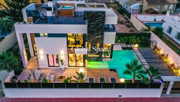 Villa - New Build - TORREVIEJA -
                Torrevieja