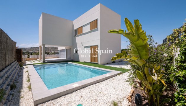 VILLA - Nieuwbouw - ALGORFA -
                LA FINCA GOLF / ALGORFA