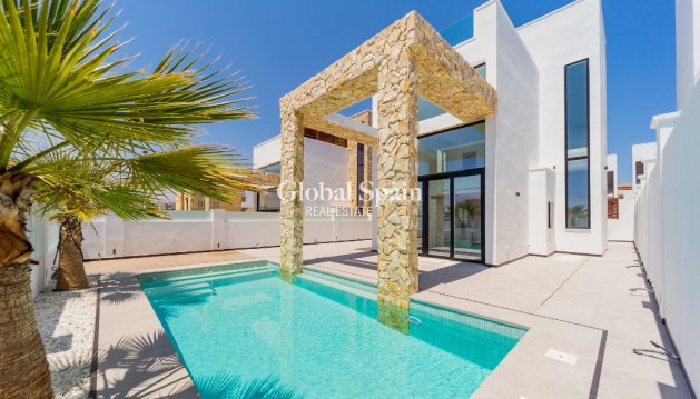 Villa - Nouvelle construction - LA MATA -
                LA MATA