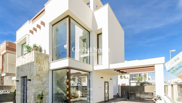 Villa - Nouvelle construction - LOS MONTESINOS -
                La Herrada