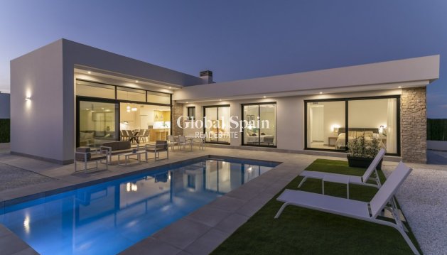 VILLA - Nueva construcción  - CALASPARRA -
                Coto riñales