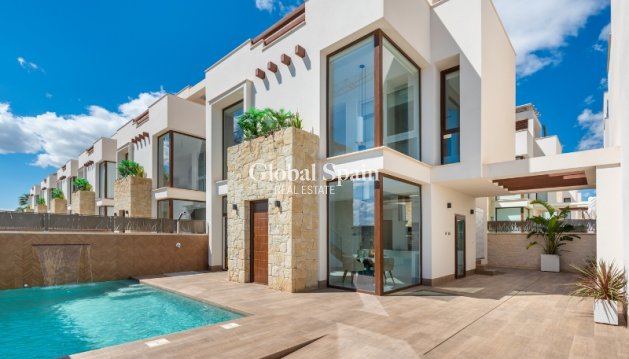 VILLA - Nueva construcción  -
                LOS MONTESINOS - GS1318