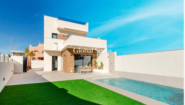 Villa - Nueva construcción  - LOS MONTESINOS -
                La Herada