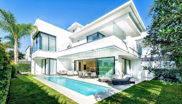 Villa - Nueva construcción  -
                MARBELLA - SP-11351