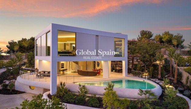 VILLA - Nueva construcción  - ORIHUELA -
                LAS COLINAS GOLF RESORT