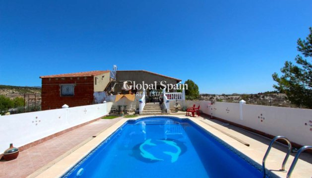 VILLA - Resale - ALBUDEITE -
                Inland