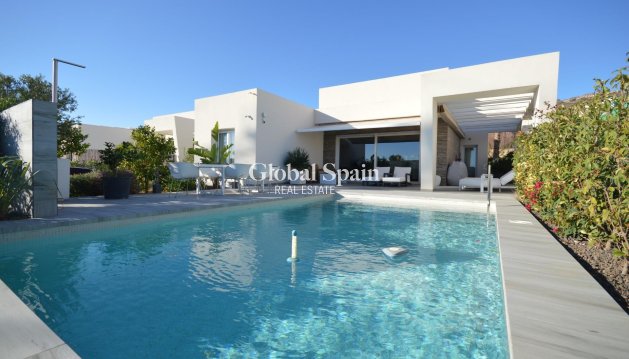 VILLA - Resale - ALGORFA -
                Club De Golf La Finca