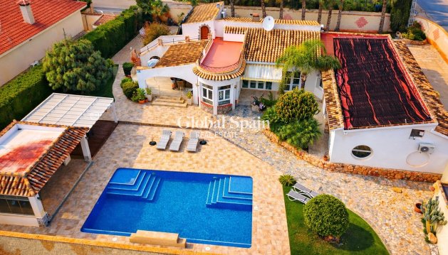 VILLA - Resale - CABO ROIG -
                Costa Blanca