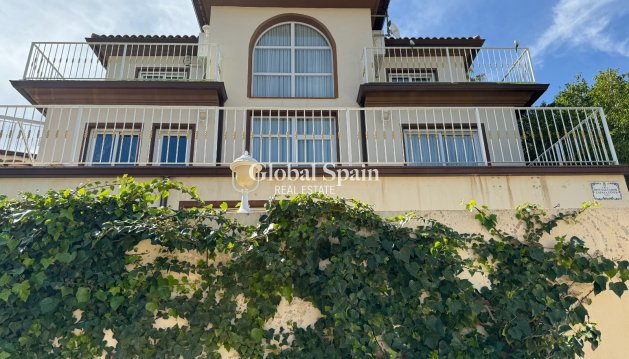 VILLA - Resale - CALLOSA D'EN SARRIÀ -
                Callosa De Ensarrià