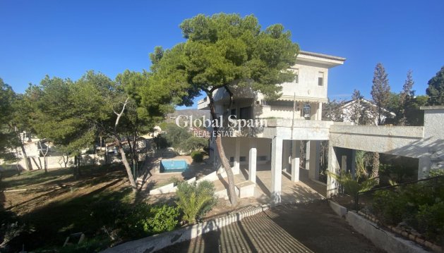 VILLA - Resale - CARTAGENA -
                Isla Plana