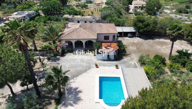 VILLA - Resale - El Rebolledo -
                El Rebolledo
