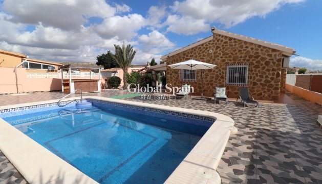 VILLA - Resale - FORTUNA -
                Inland