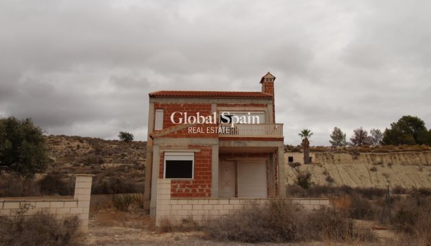 VILLA - Resale - FORTUNA -
                Inland