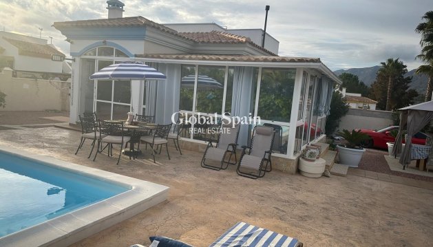 VILLA - Resale - HONDÓN DE LAS NIEVES -
                Inland