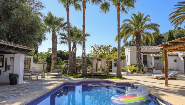 VILLA - Resale - JESÚS POBRE -
                Inland