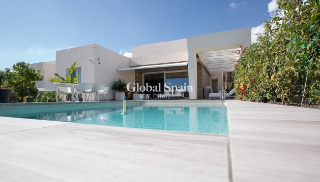 VILLA - Resale - LA FINCA GOLF -
                Inland