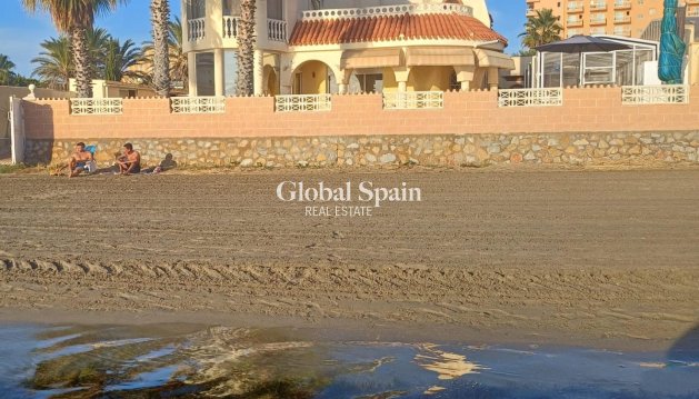 VILLA - Resale - LA MANGA DEL MAR MENOR -
                Veneziola