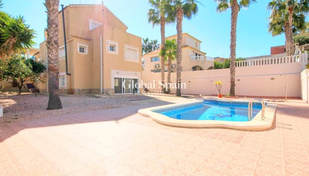 VILLA - Resale - LA ZENIA -
                Costa Blanca