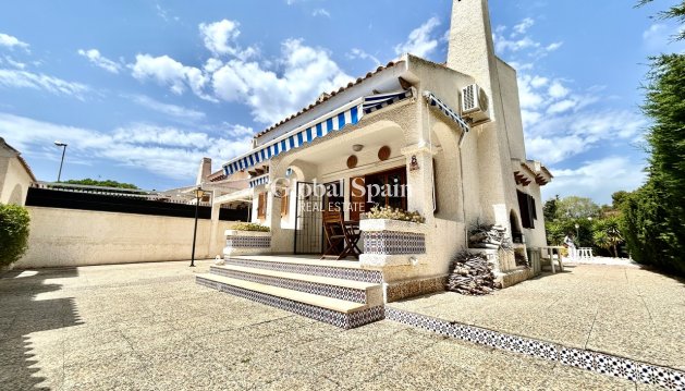 VILLA - Resale - LA ZENIA -
                Costa Blanca