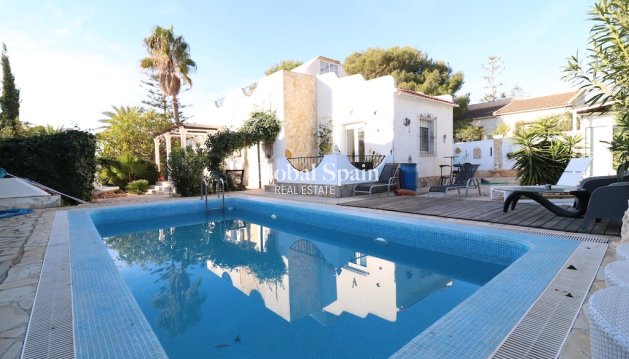 Villa - Resale - LA ZENIA -
                LA ZENIA