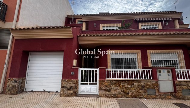 VILLA - Resale - LOS ALCÁZARES -
                LOS ALCÁZARES