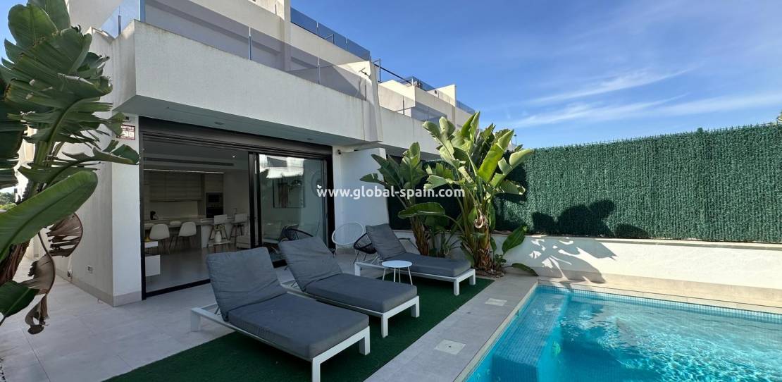 Villa - Resale - LOS ALCÁZARES - Serena Golf