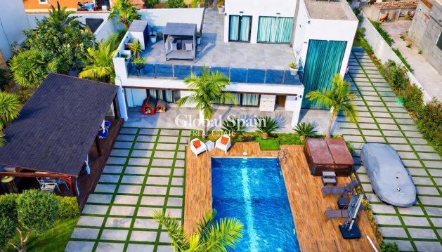 VILLA - Resale - LOS BALCONES - LOS ALTOS -
                Costa Blanca