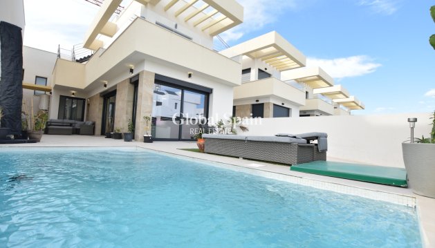 VILLA - Resale - LOS MONTESINOS -
                Costa Blanca