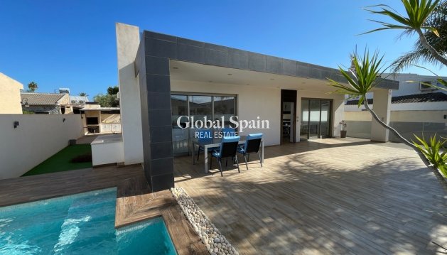 VILLA - Resale - MAR DE CRISTAL -
                Costa Calida