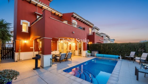 VILLA - Resale - MAR MENOR GOLF RESORT -
                Inland